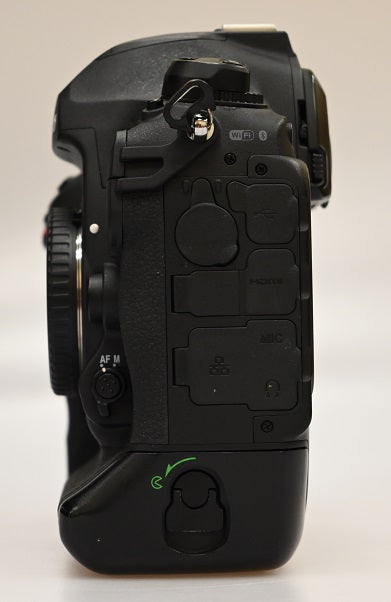 NIKON D6 (EX-DEMO UNIT)