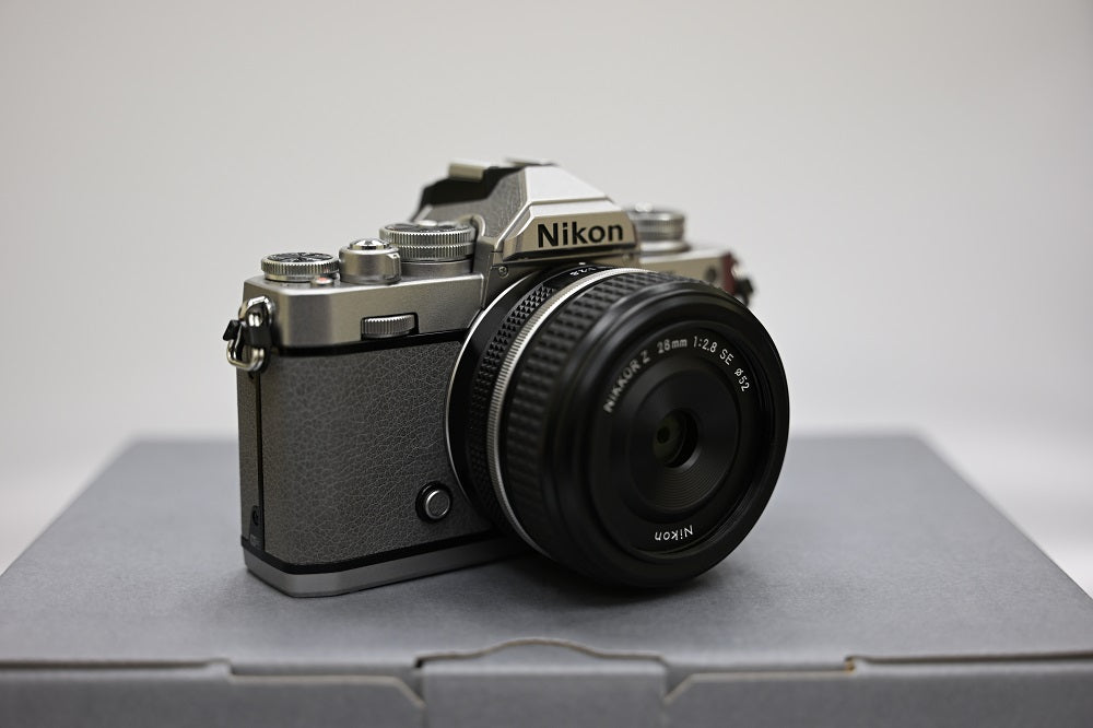 NIKON Zfc GREY WITH NIKKOR Z 28mm f/2.8 SE (EX-DEMO UNIT)